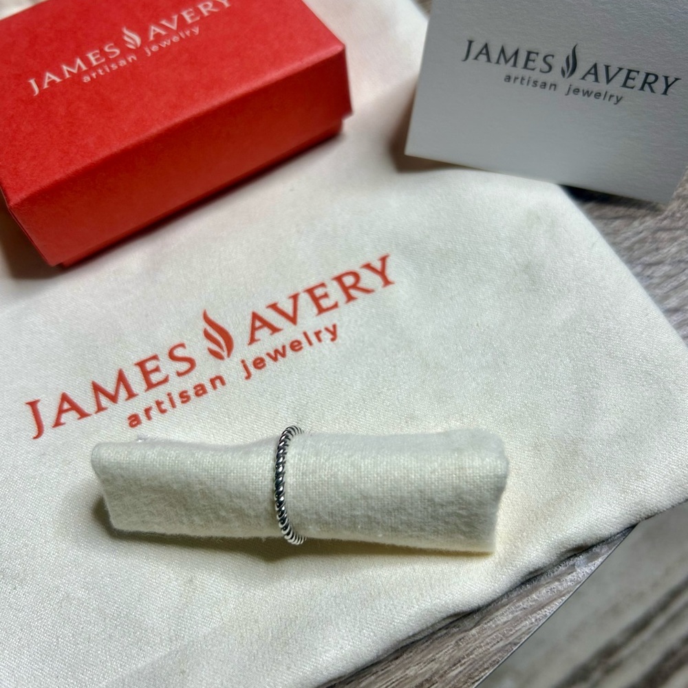 Retired James Avery rope ring